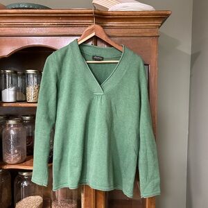 Eddie Bauer Women’s Forest Green pullover cotton v-neck sweater
